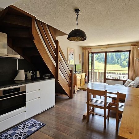 3-Star Apartment With View Ла Клусаз Екстериор снимка