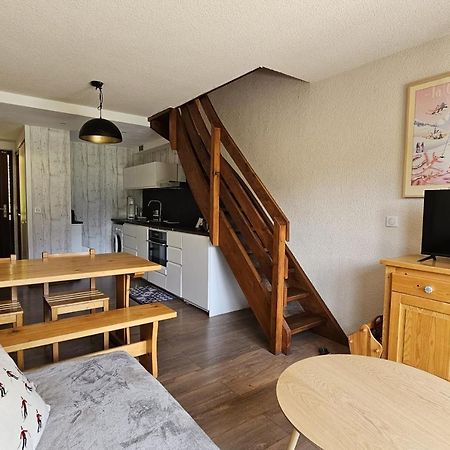 3-Star Apartment With View Ла Клусаз Екстериор снимка