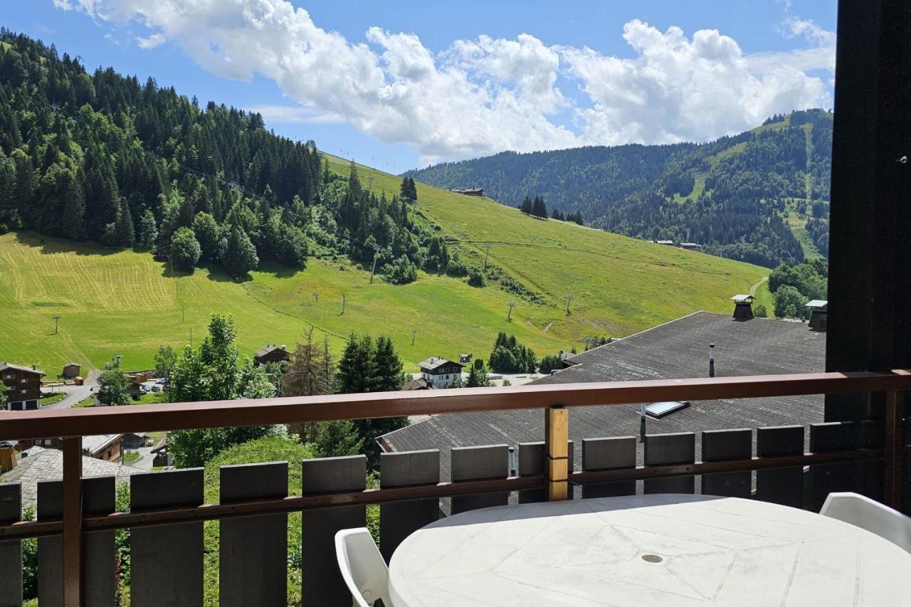 3-Star Apartment With View Ла Клусаз Екстериор снимка